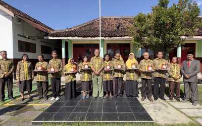 PEMBERIAN PENGHARGAAN SATYA KARTI